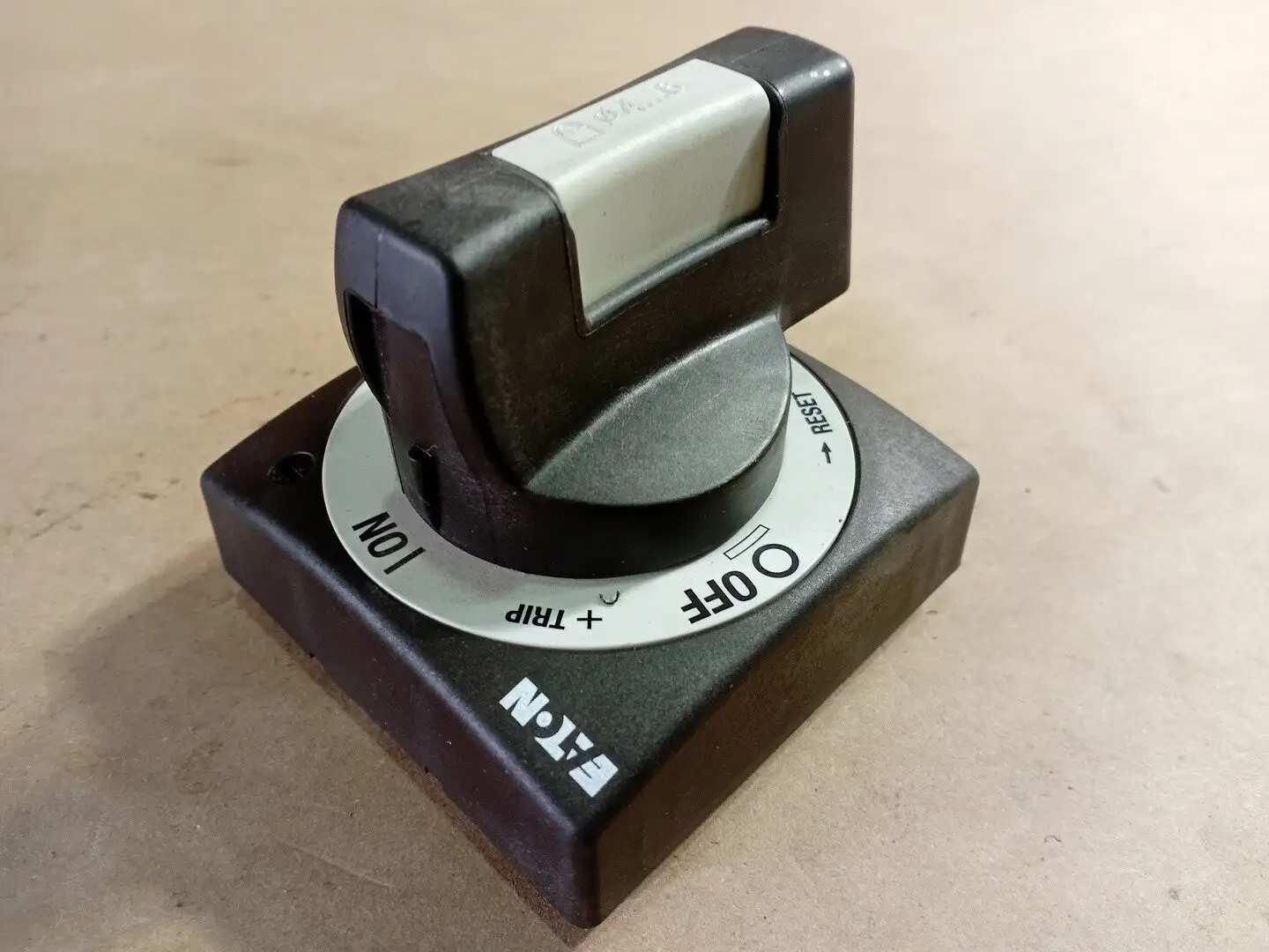 NEW EATON NZM2-XTVDV-NA
