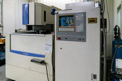 Mitsubishi Wire EDM FX20K