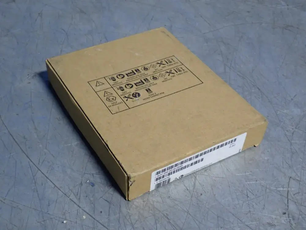NEW SIEMENS 6ES75231BL000AA0