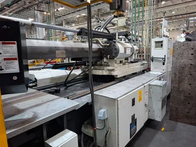 2006 MILACRON MG-1100-232 Horizontal Plastic Injection Molding Machines | JYC MACHINERY (9)