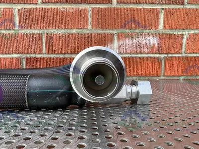 USED HUBER INSULATED CHILLER HOSE 53" W/ 1" FEMALE THREADED TO 1" QUICK DISCONNECT