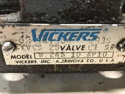 USED VICKERS DG4V-3-2AL-M-U-HL7-60