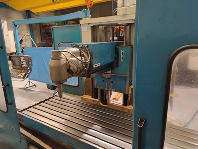 CORREA Bed Type Mill, very good working condition, VIDEO