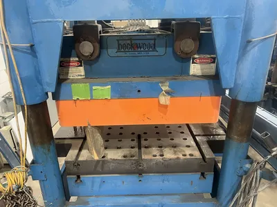 Used 1998 BECKWOOD BECKWOOD DOWN ACTING PRESS Hydraulic Presses | Alma Machinery #899319