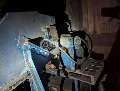 USED DANS-A-CAN GB-1 GLASS BREAKER/CRUSHER