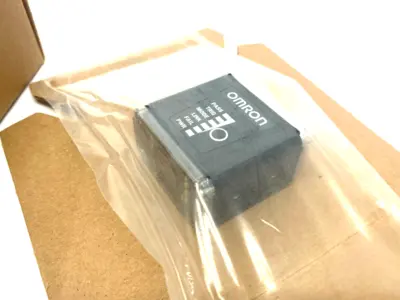USED OMRON MICROSCAN SYSTEMS MICROHAWK CODE READER, LONG RANGE, AUTOFOCUS 75-1200MM