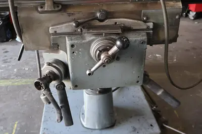 1980 BRIDGEPORT TEXTRON Series II Special Manual Milling | MD Equipment Services LLC (9)