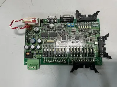USED OMRON CPM2B-32CDR