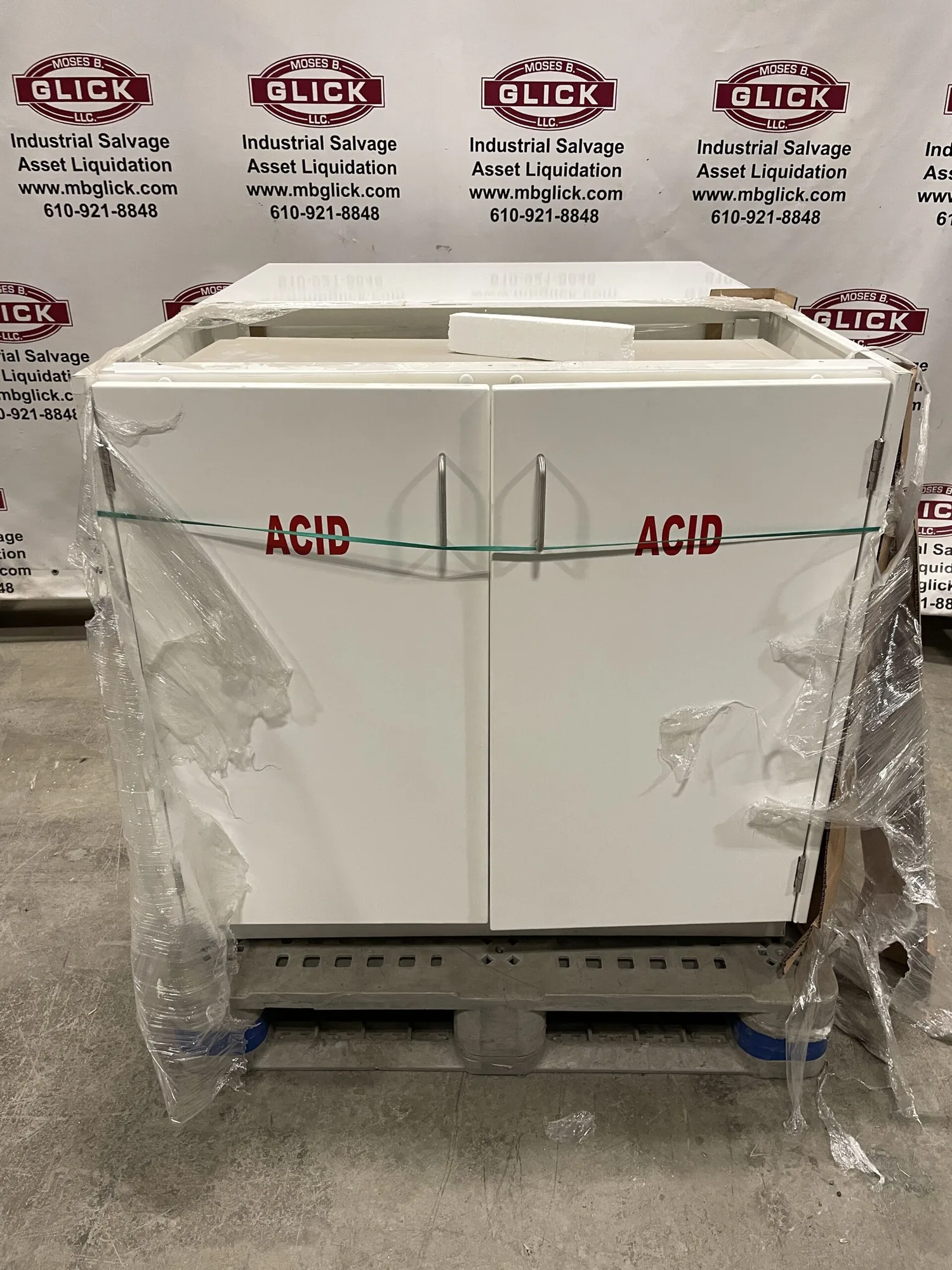 NEW Mott 693226 36″ 75L Laboratory 2-Door Undercounter Acid Storage Cabinet