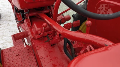 USED 1952 MASSEY-HARRIS 44GR