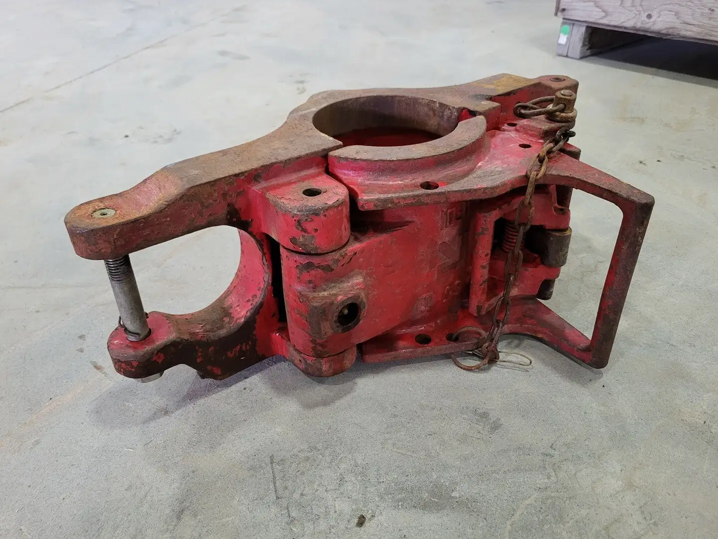 65 Ton Side Door Elevator SLX 65, 3 1/2" - 5 1/2"