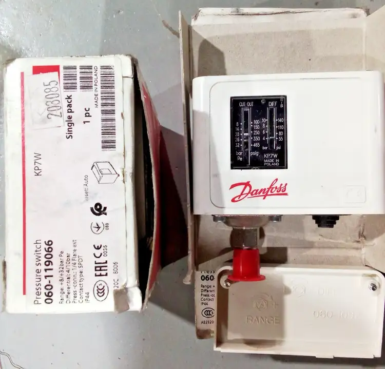 Used Danfoss KP5W Pressure Switches US | Infinity wholesale & Supply LLC #1305592