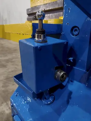 50 TON PIRANHA MODEL #P50 HYDRAULIC IRONWORKER: STOCK #23214