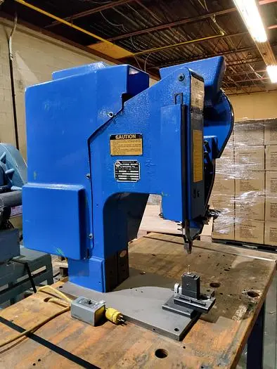 Used MILFORD 313 Eyelet & Transfer Presses CA | B & B RIVET MACHINE #746550