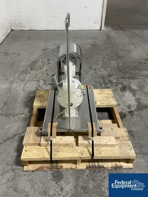 USED Versa-Matic Versa-Matic Diaphragm Pump, Plastic