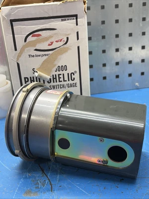 Dwyer R051209WH2 Photohelic Pressure Switch/Gage Fast 🇺🇸 Shipping + Warranty