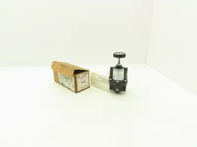 Fairchild 10242 Kendall Pressure Regulator 1/4" NPT 1/2-30PSI Range 1-60 PSIG
