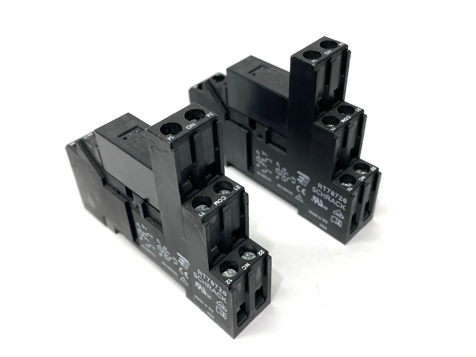USED SCHRACK SOCKET BASE W/ OMRON G2RL-24 RELAY 12VDC LOT OF 2