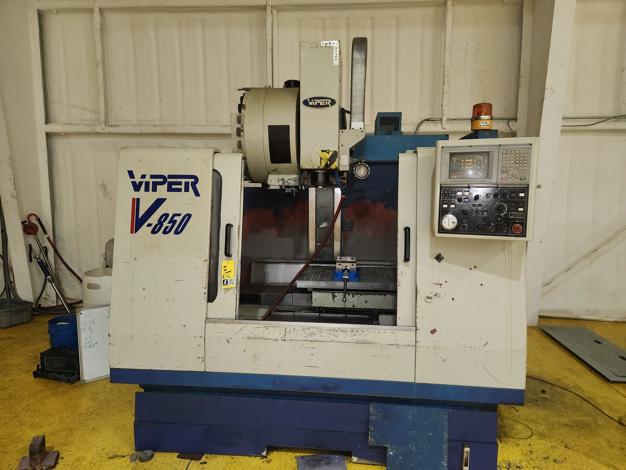 USED 2000 MIGHTY VIPER VMC 850