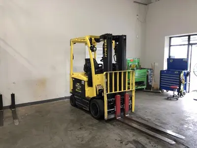 USED 2016 HYSTER E60XN