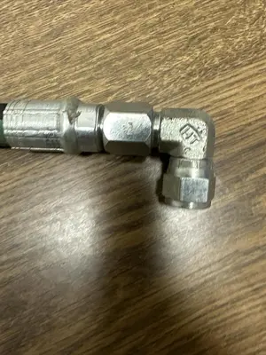 Used EATON H28008 Hoses Ohio US | Surplus Asset Holdings #1248042