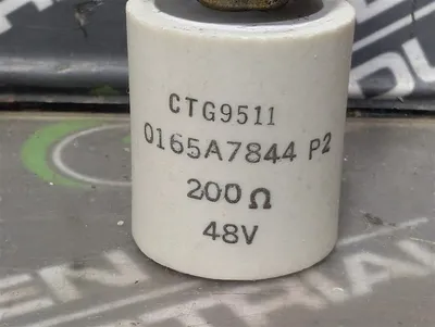 General Electric 0165A7844 P2 Amber Cap Pilot Light GE-ET S 200Ω 48V Used