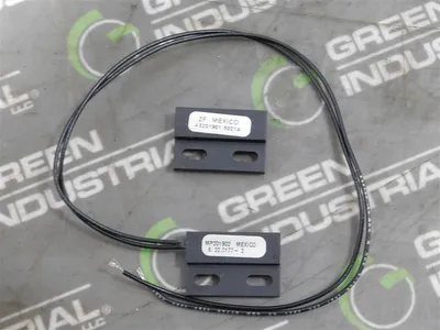 Lot of 25 ZF Electronics Magnetic Proximity Sensors (Reed) MP201902 GM11437 New