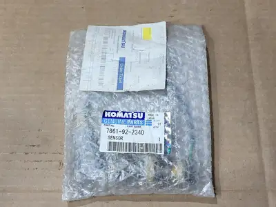 NEW KOMATSU 7861-92-2340