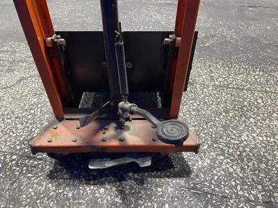 Presto 24”x24” Hydraulic Platform Stacker