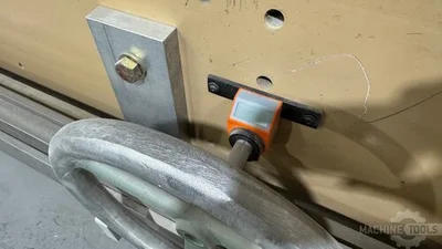 USED 2001 STANDARD INDUSTRIAL AB100-8