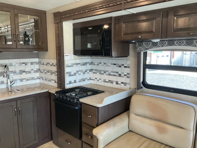 Used 2017 THOR MOTOR 31Z Campers, Caravans, Motorhomes Michigan US | Miedema Asset Management Group #1322363