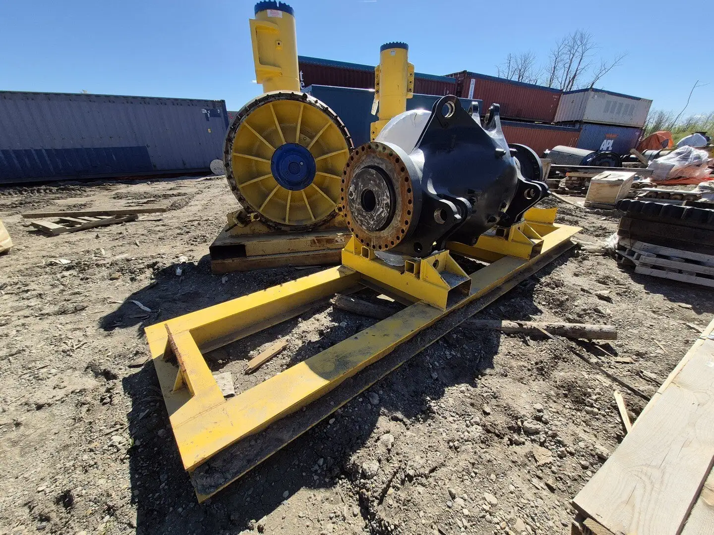 NEW KOMATSU 561-22-73114