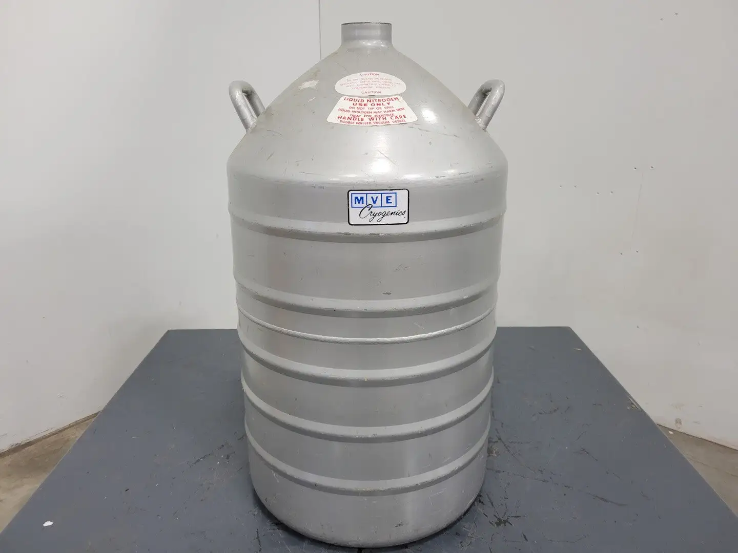 USED MVE CRYOGENICS LAB 50