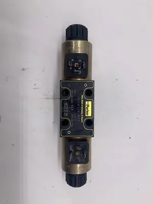 24V 5000/3000PSI PARKER DIRECTIONAL VALVE: STOCK #15262