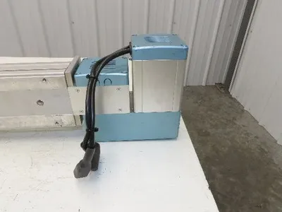 Yamaha B10R-1050 Robot Servo Linear Actuator 1050mm Travel Encoder Belt