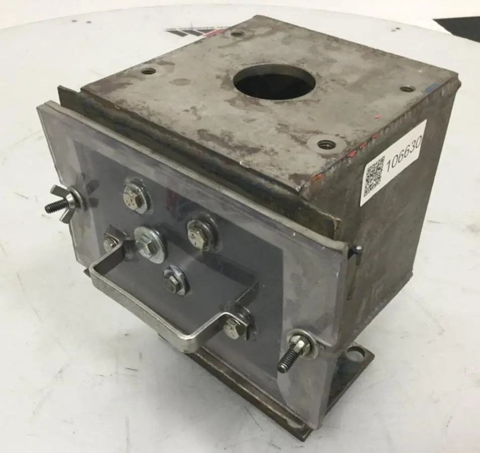 USED METAL FABRICATOR MAGNET