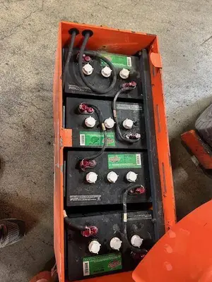 Used 2014 JLG E300AJP Manlifts Illinois US | Somerset Equipment Sales #1542945