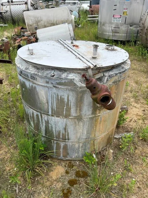 140 Gallon Stainless Steel Tank