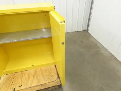 Used JAMCO _UNKNOWN_ Biological Safety Cabinets Indiana US | Arrow Industrial #1459063