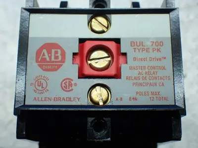 NEW ALLENBRADLEY 700PK200A1
