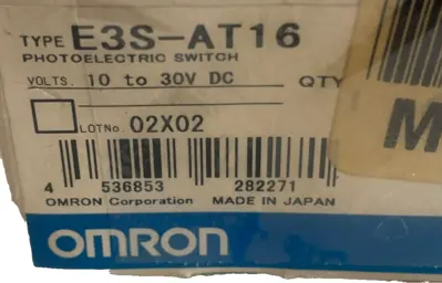 NEW OMRON E3S-AT16 PHOTOELECRIC SWITCH 10 to 30v dc E3SAT16