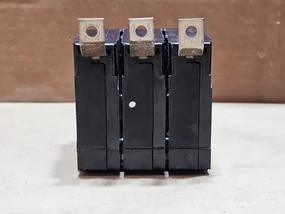 Used CUTLER-HAMMER BAB3070H Switchgears British Columbia CA | Lenmark #913718