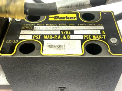 USED PARKER HYDRAULIC DIRECTIONAL VALVE 2-POS 24VDC 5000PSI