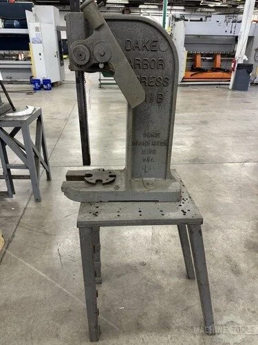 Used DAKE 1-1/2B Arbor Presses Georgia US | The Equipment Hub 10 #182225