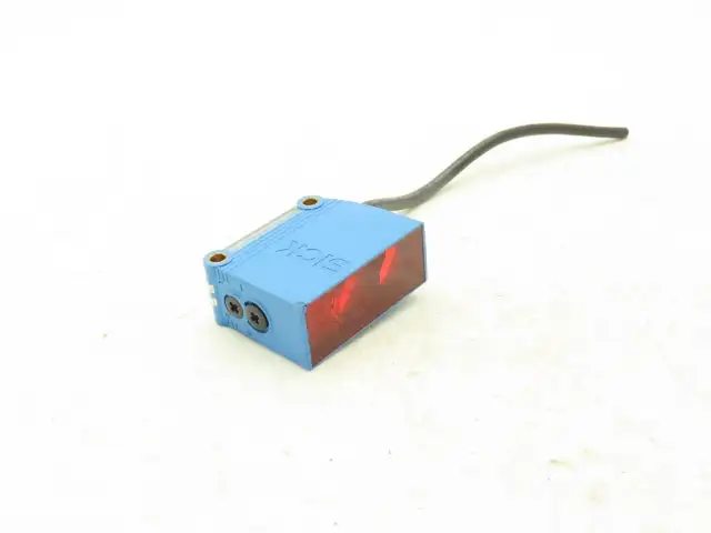 Sick GTB10-P5221S21 Photoelectric Proximity Sensor 1200mm Sensing Range Cut Cord