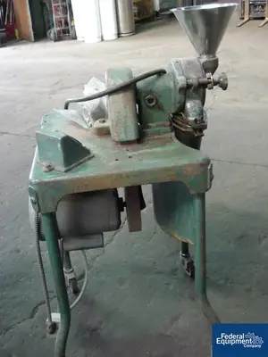 USED Mikro CF MIKRO PLUVERIZER, BRASS, 1 HP