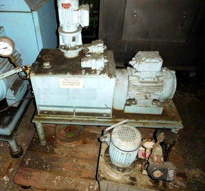 Ellerwerk/Heine 40 x 16 gastight perforate basket centrifuge, 316SS.