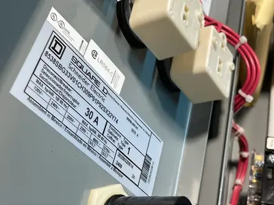 Used SQUARE D 8538SBG33V01CH309P92SX22Y74 Motor Controllers Ohio US | HGR 24 #1150634