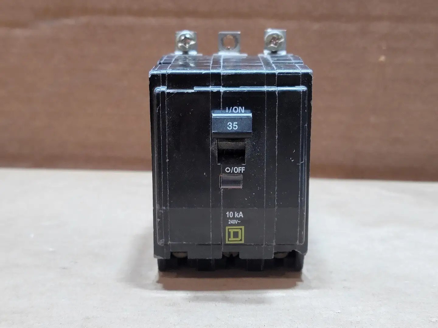 USED SQUARE D QO335
