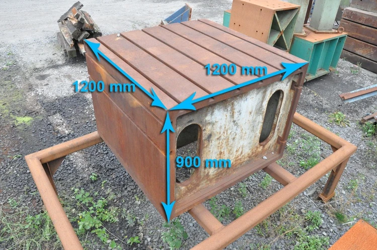 Used CLAMPING BLOC 1200 X 1200 X 900 MM Angle Plates BE | Apt International N.V #366367